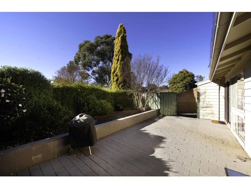 16 Warring Place, Giralang ACT 2617