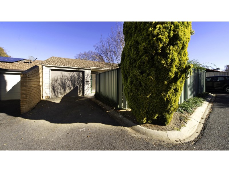 16 Warring Place, Giralang ACT 2617