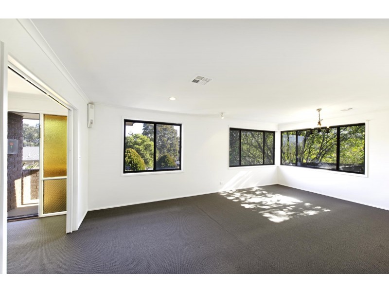 1 Neeld Place, Charnwood ACT 2615