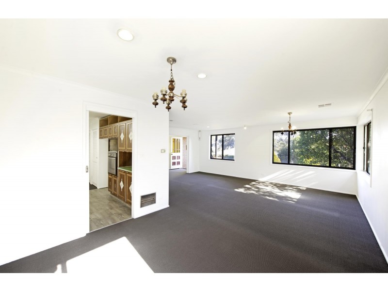 1 Neeld Place, Charnwood ACT 2615