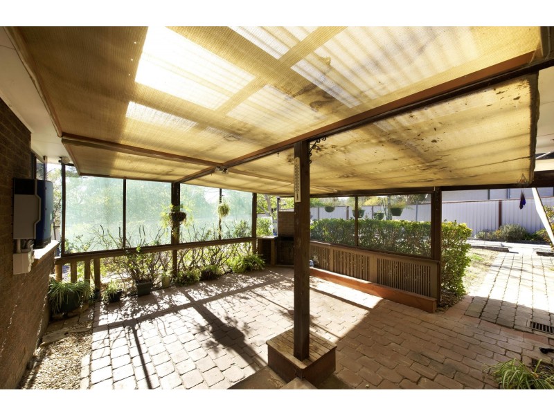 1 Neeld Place, Charnwood ACT 2615