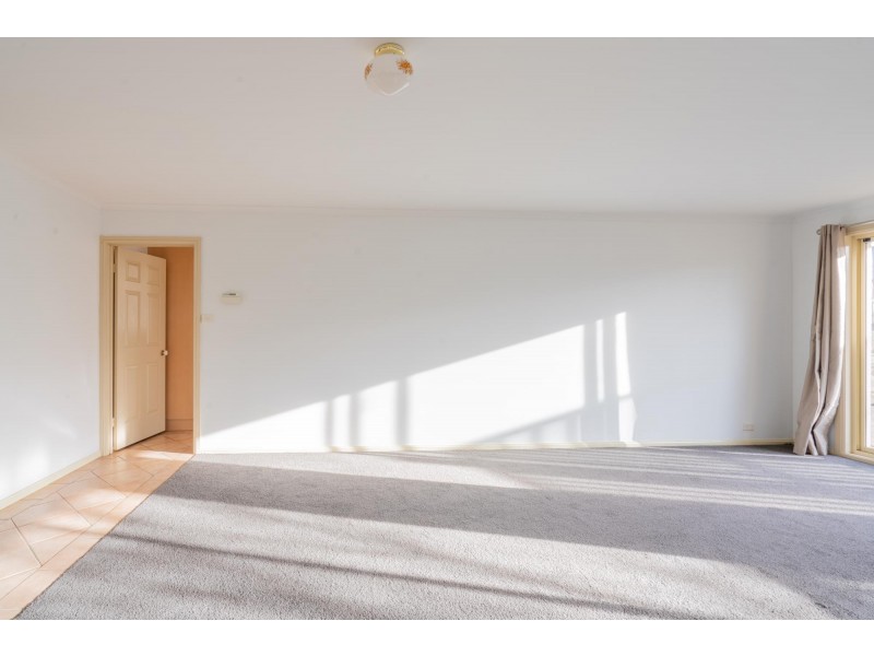 2 Fidler Court, Bruce ACT 2617