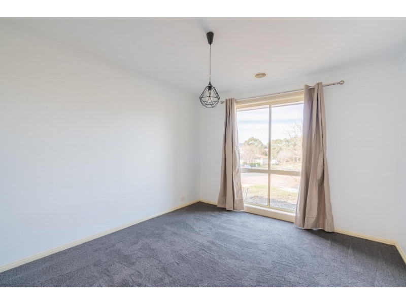 2 Fidler Court, Bruce ACT 2617