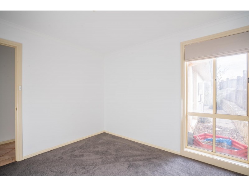 2 Fidler Court, Bruce ACT 2617