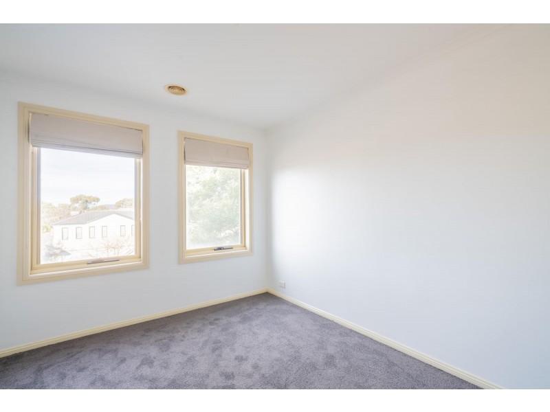 2 Fidler Court, Bruce ACT 2617