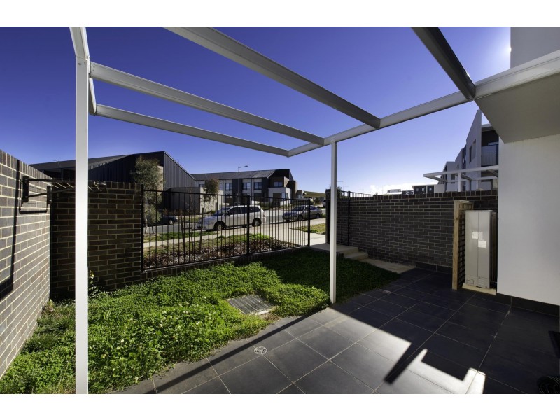 4/5 Nevertire Street, Lawson ACT 2617