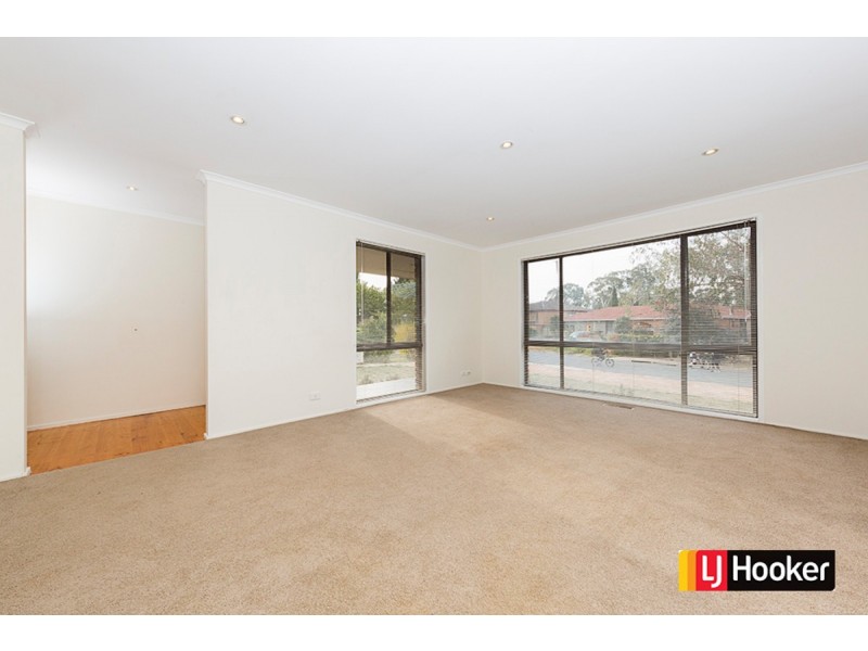 17 Pokana Circuit, Kaleen ACT 2617