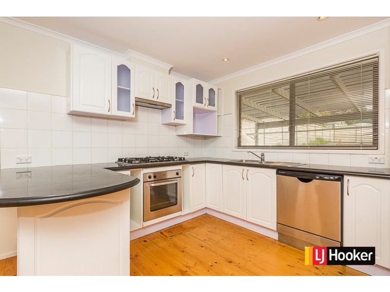 17 Pokana Circuit, Kaleen ACT 2617