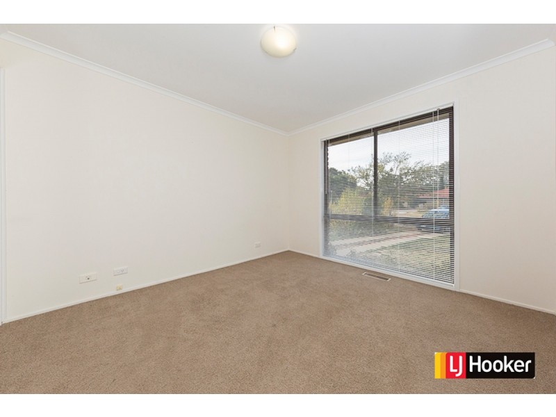 17 Pokana Circuit, Kaleen ACT 2617