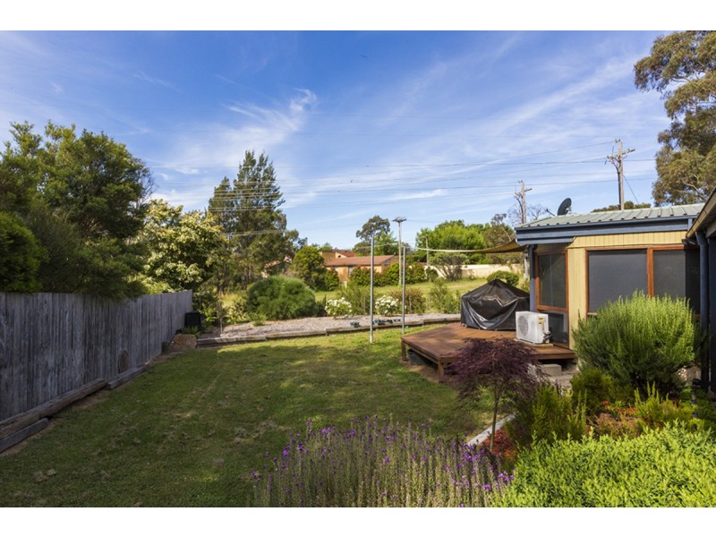 43 MACROSSAN Crescent, Latham ACT 2615