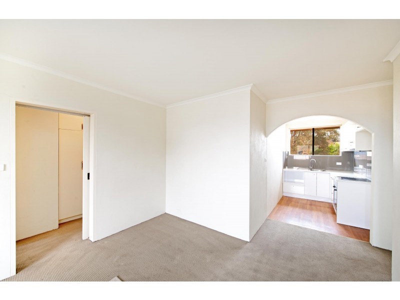 17/32 Springvale Drive, Hawker ACT 2614