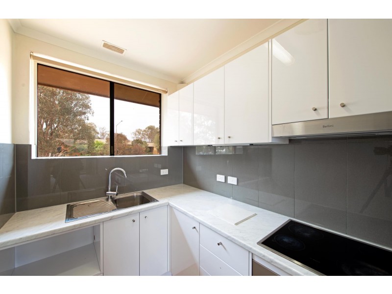 17/32 Springvale Drive, Hawker ACT 2614