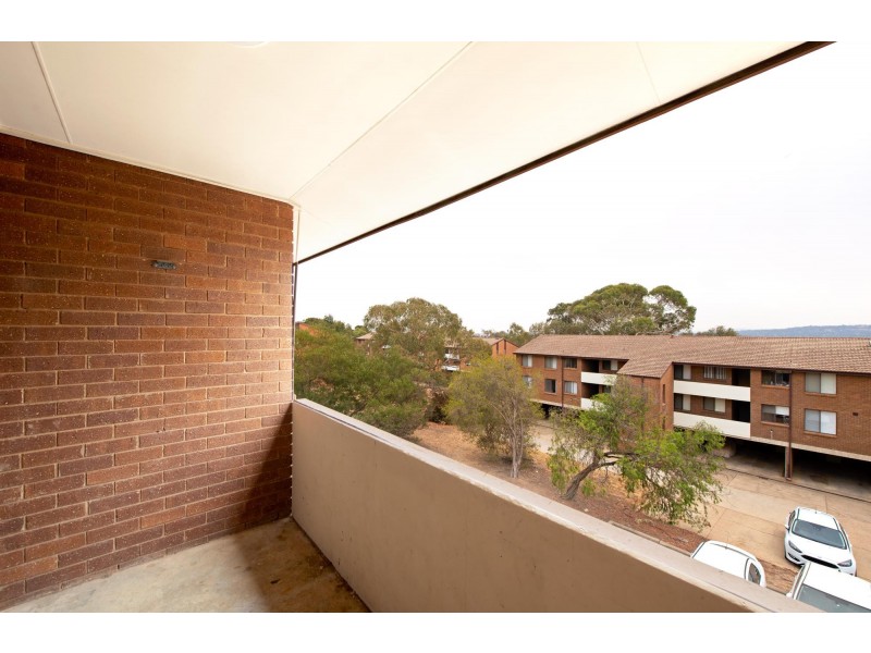17/32 Springvale Drive, Hawker ACT 2614