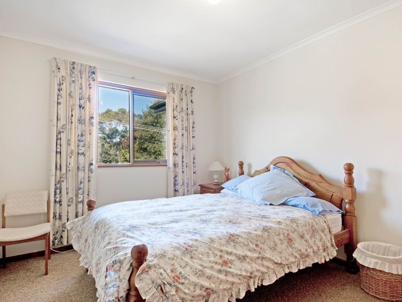 100 Baracchi Crescent, Giralang ACT 2617