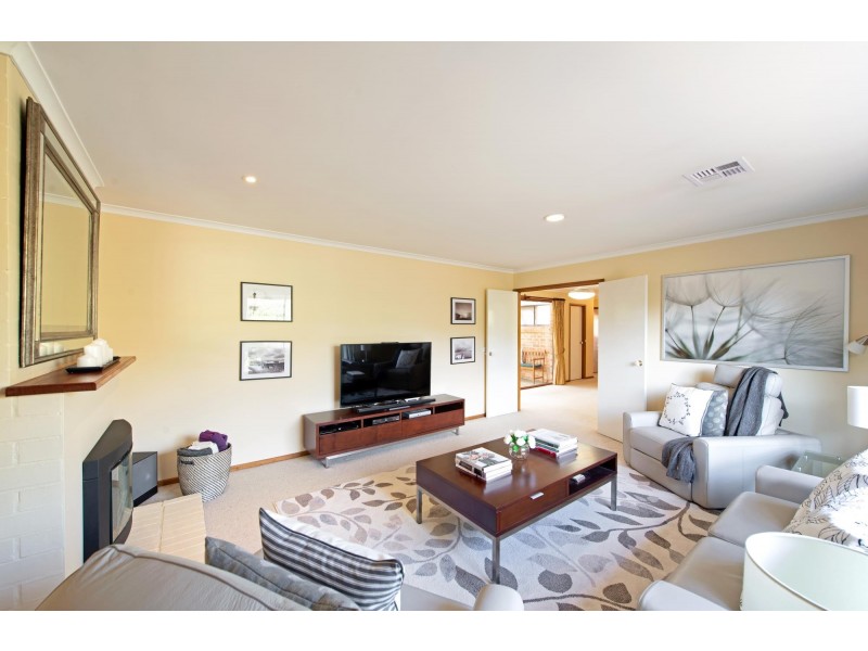 12 Capella Crescent, Giralang ACT 2617