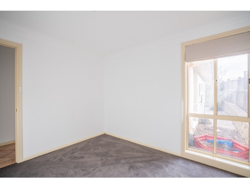 2 Fidler Court, Bruce ACT 2617