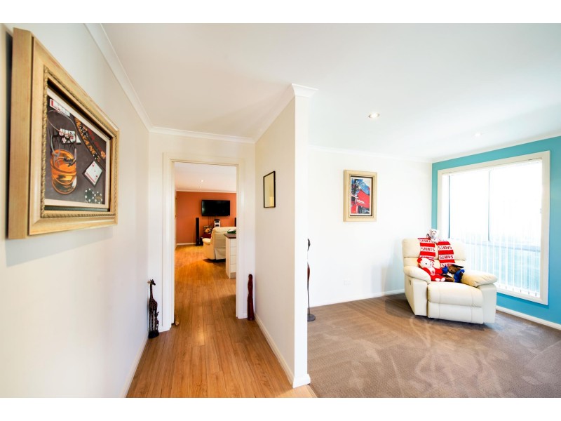 33 Paquita Street, Forde ACT 2914