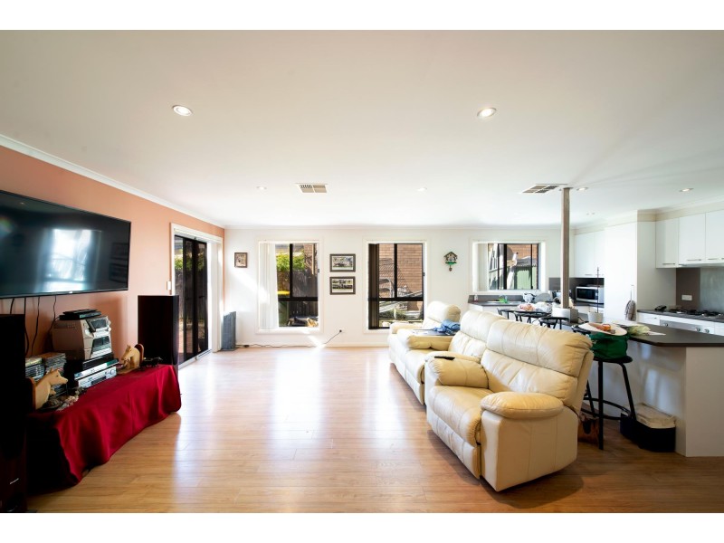 33 Paquita Street, Forde ACT 2914