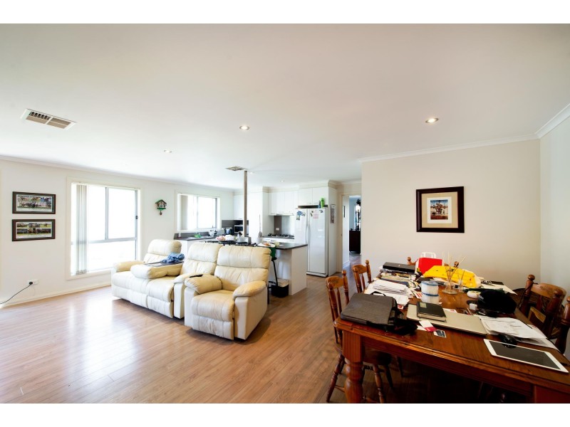 33 Paquita Street, Forde ACT 2914