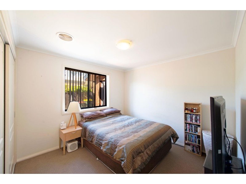 33 Paquita Street, Forde ACT 2914