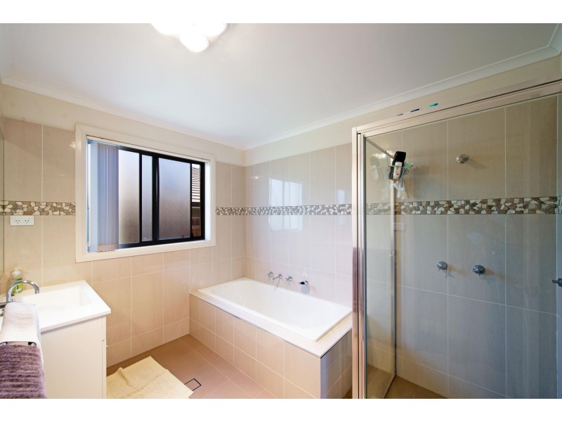 33 Paquita Street, Forde ACT 2914