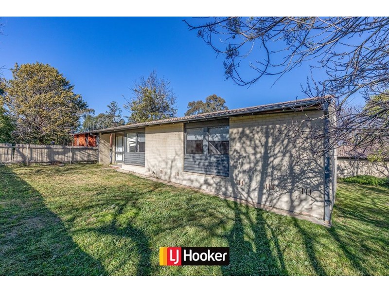 9 Dangar Place, Charnwood ACT 2615
