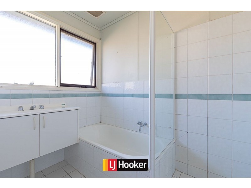9 Dangar Place, Charnwood ACT 2615