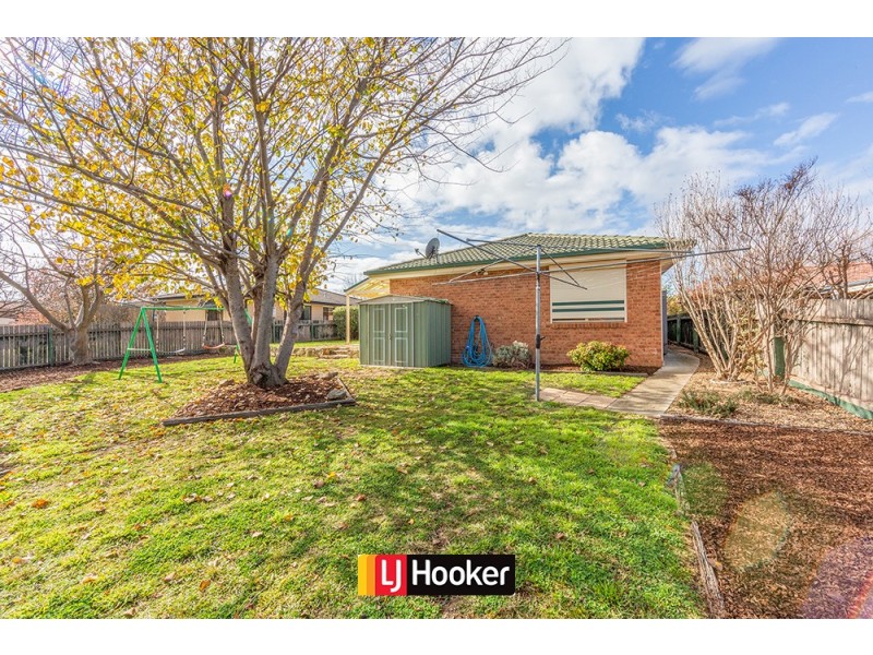 4 Coolgardie Street, Dunlop ACT 2615