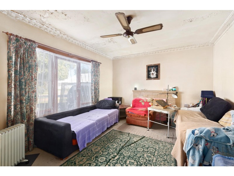 19 Dutton Street, Dickson ACT 2602