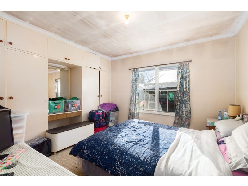 19 Dutton Street, Dickson ACT 2602