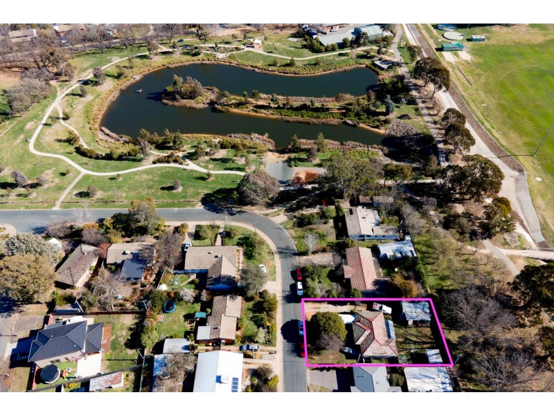 19 Dutton Street, Dickson ACT 2602