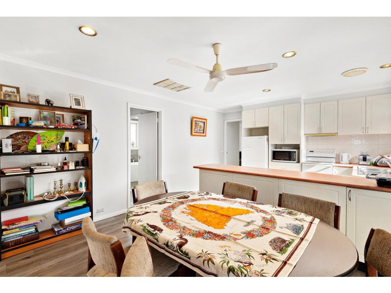 6 Nyawi Place, Giralang ACT 2617