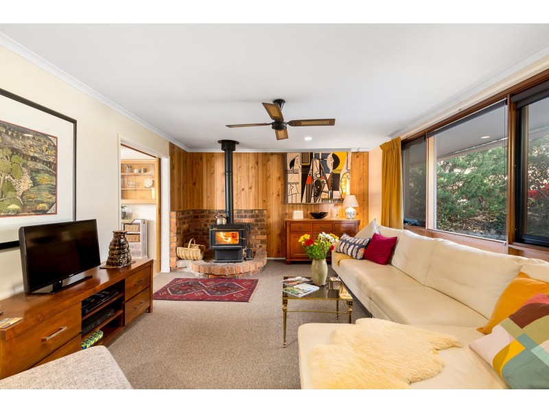 24 Sculptor Street, Giralang ACT 2617