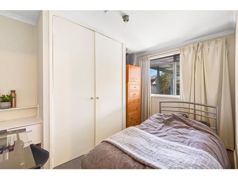 24 Sculptor Street, Giralang ACT 2617