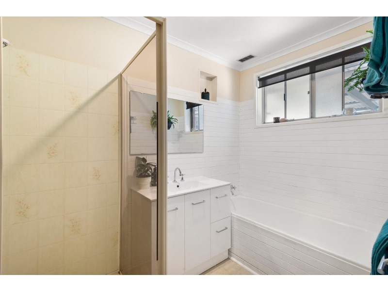 24 Sculptor Street, Giralang ACT 2617