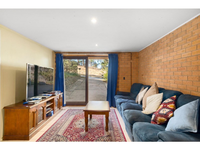 24 Sculptor Street, Giralang ACT 2617