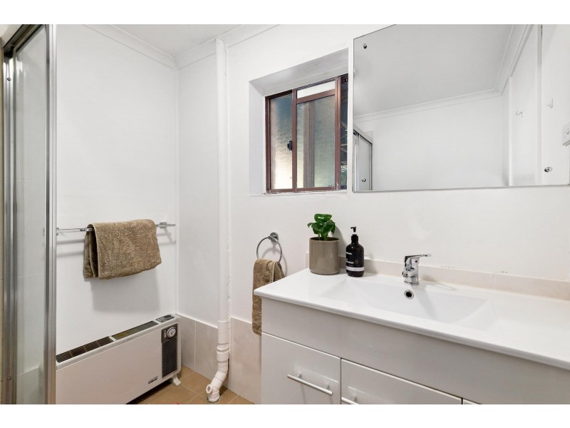 24 Sculptor Street, Giralang ACT 2617