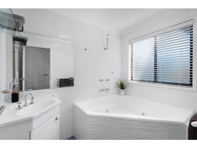 24 Burns Circuit, Mckellar ACT 2617