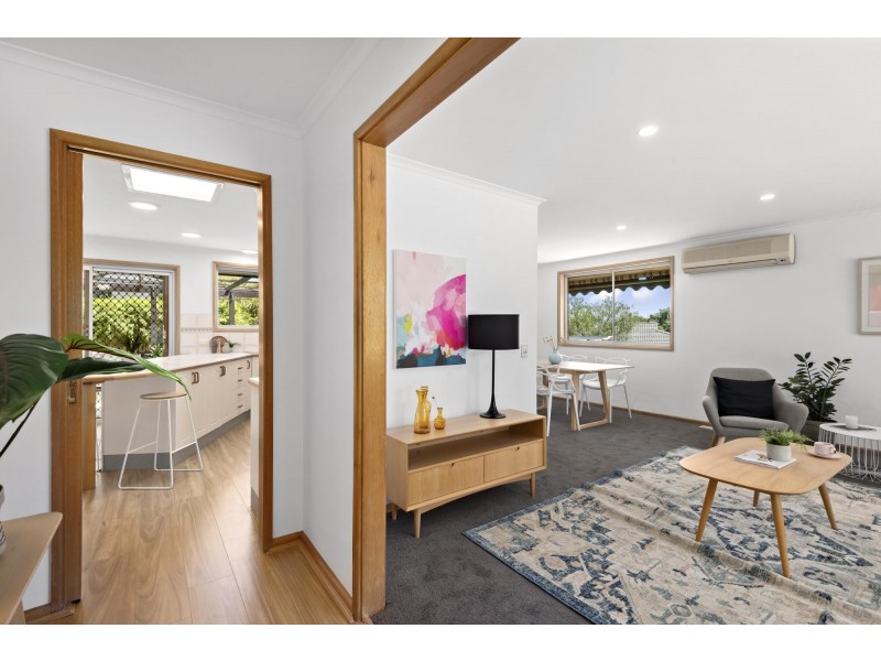 17 Phoenix Place, Giralang ACT 2617