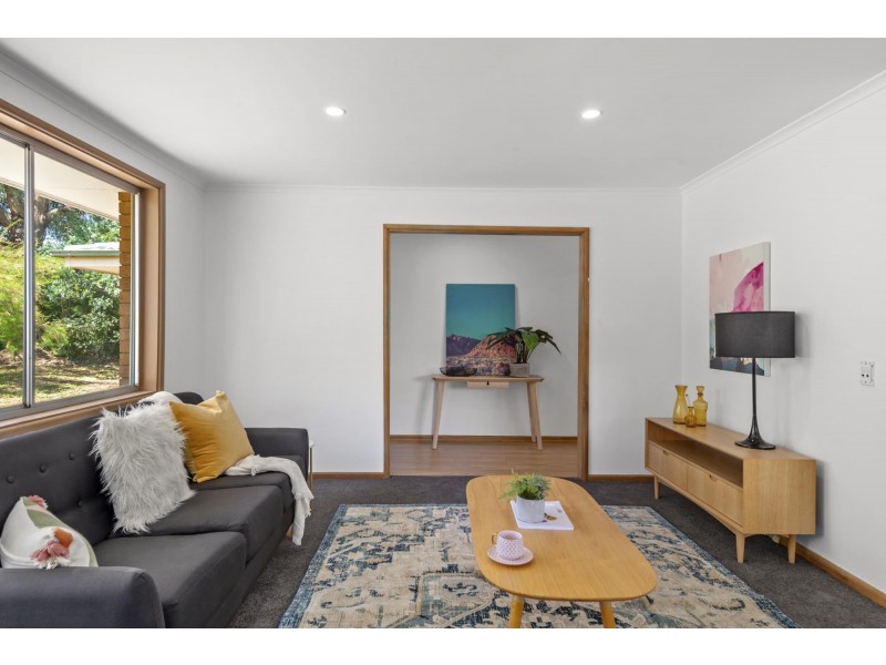 17 Phoenix Place, Giralang ACT 2617