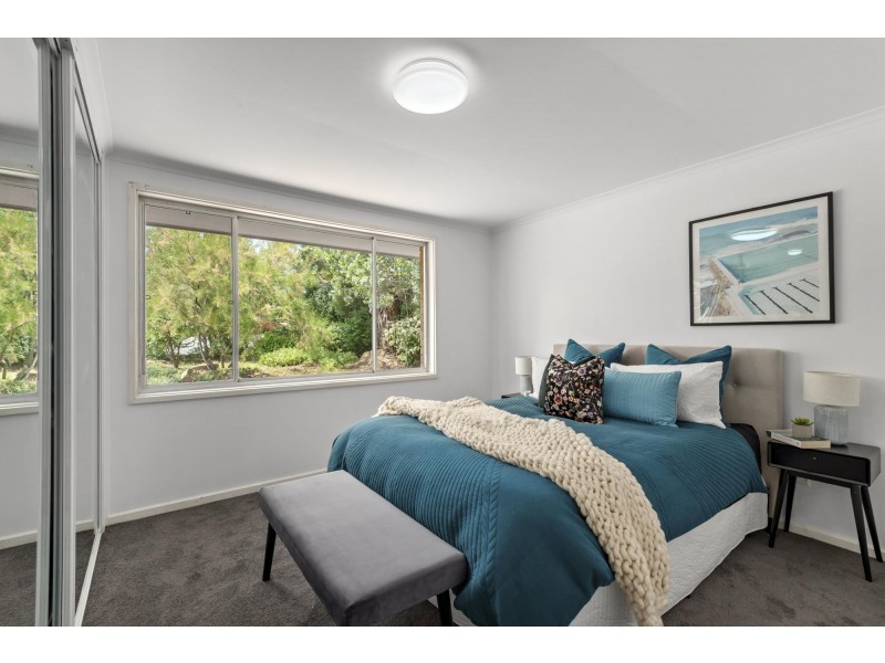 17 Phoenix Place, Giralang ACT 2617