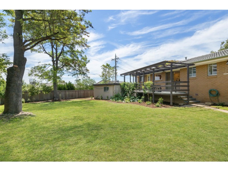 17 Phoenix Place, Giralang ACT 2617