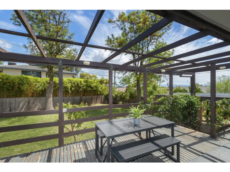 17 Phoenix Place, Giralang ACT 2617