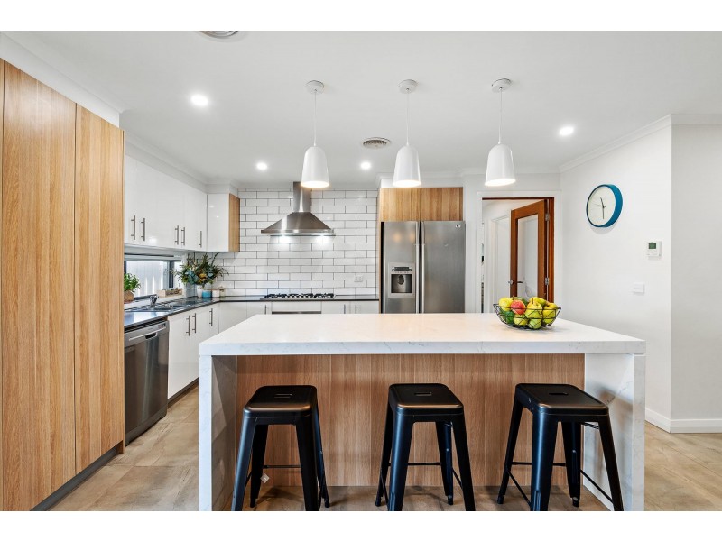 72 Longmore Crescent, Wanniassa ACT 2903