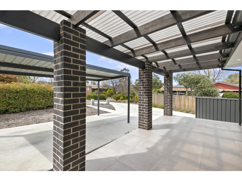 1/3 Lelta Place, Giralang ACT 2617