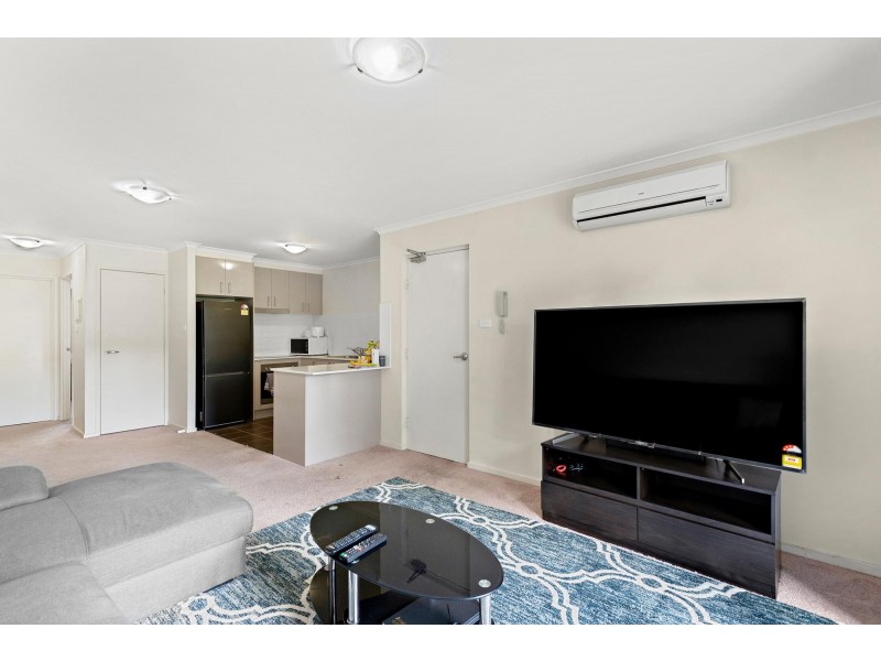 19/75 Elizabeth Jolley Crescent, Franklin ACT 2913