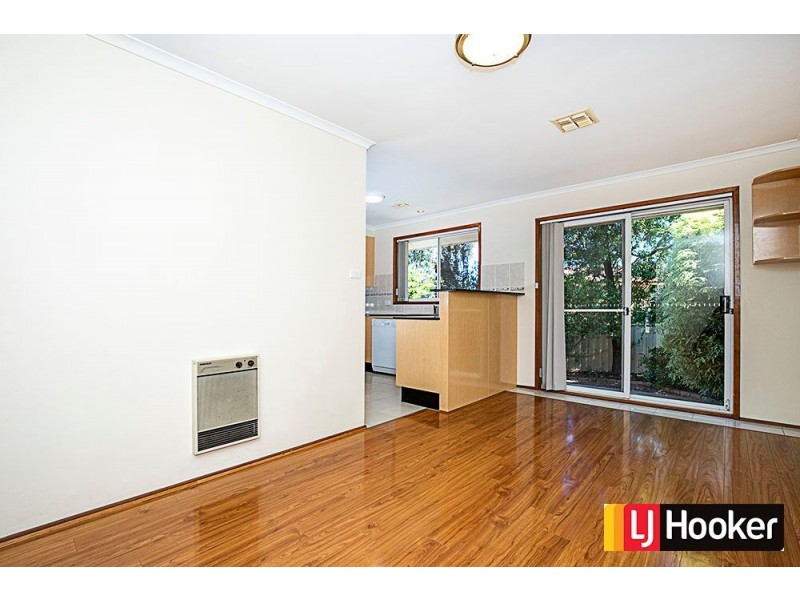 8 Edney Place, Isaacs ACT 2607