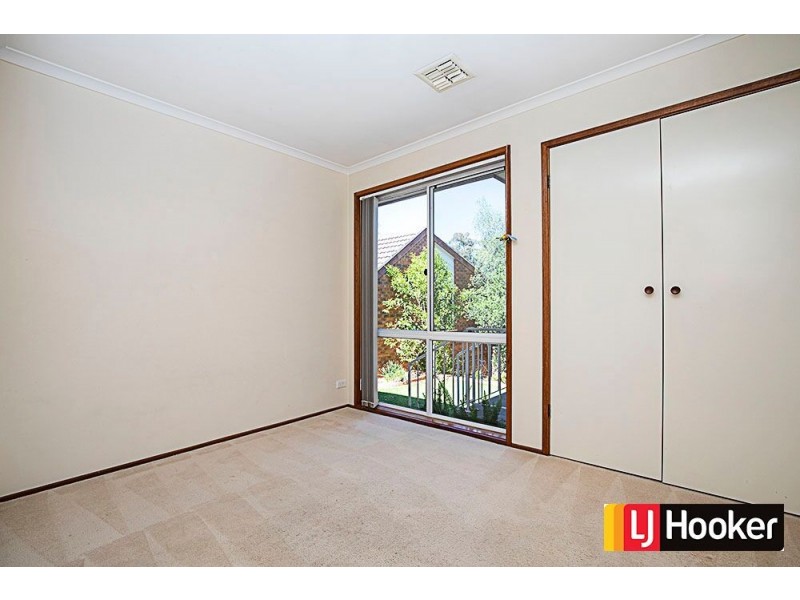 8 Edney Place, Isaacs ACT 2607