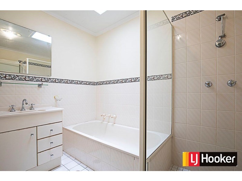8 Edney Place, Isaacs ACT 2607