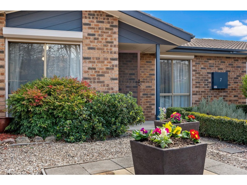 7 Brockway Circuit, Banks ACT 2906